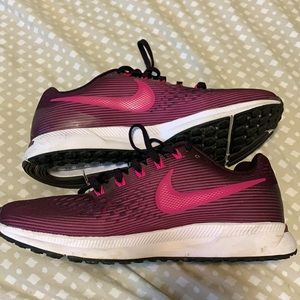 💗Nike Pegasus 34 - size 9.5